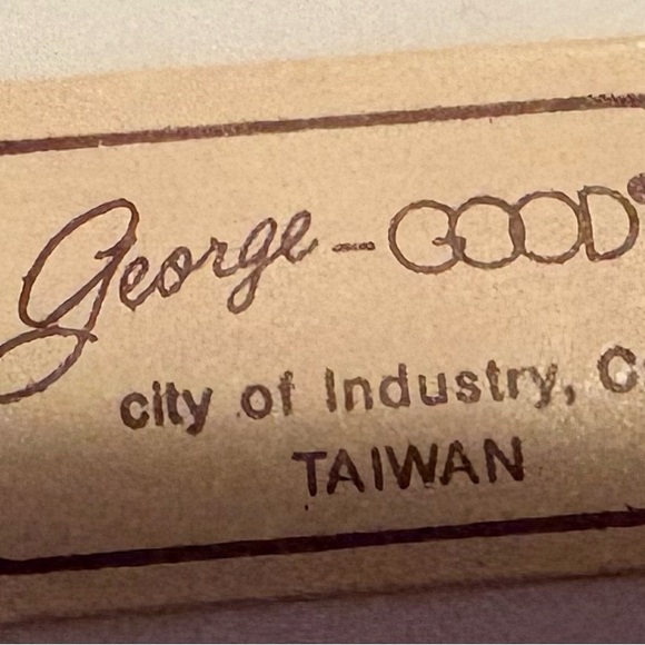 George Good Santa Cookie Jar Ceramic
Christmas Gifts Bag Bear Vintage - Picture 4 of 8